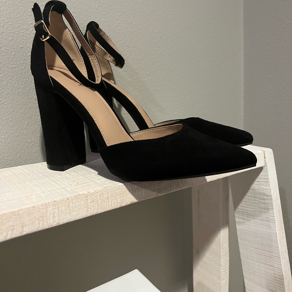 Black heels!